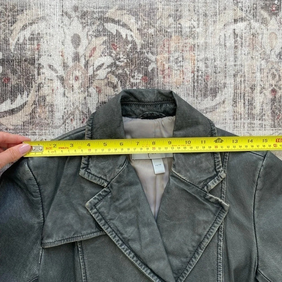 Danier Authentic  Gray Leather Jacket with belt - Picture 9 of 17